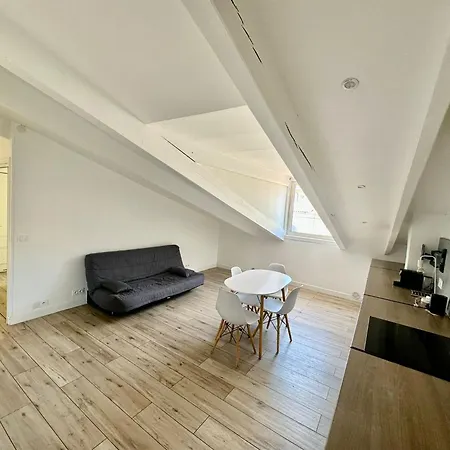 Appartement à Meyerbeer *